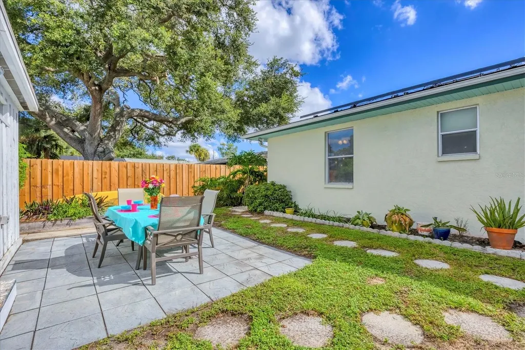 115 Green Street Osprey FL 34229