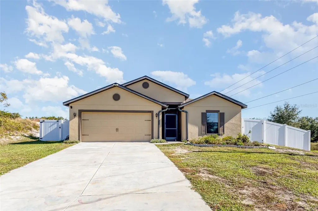 104 Jasmine Circle Kissimmee FL 34759