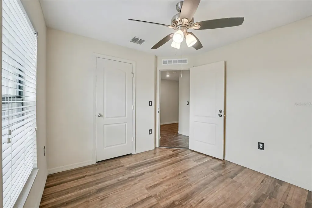 104 Jasmine Circle Kissimmee FL 34759