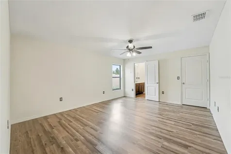 104 Jasmine Circle Kissimmee FL 34759