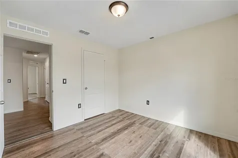 104 Jasmine Circle Kissimmee FL 34759