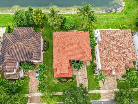 556 Cresta Circle West Palm Beach FL 33413