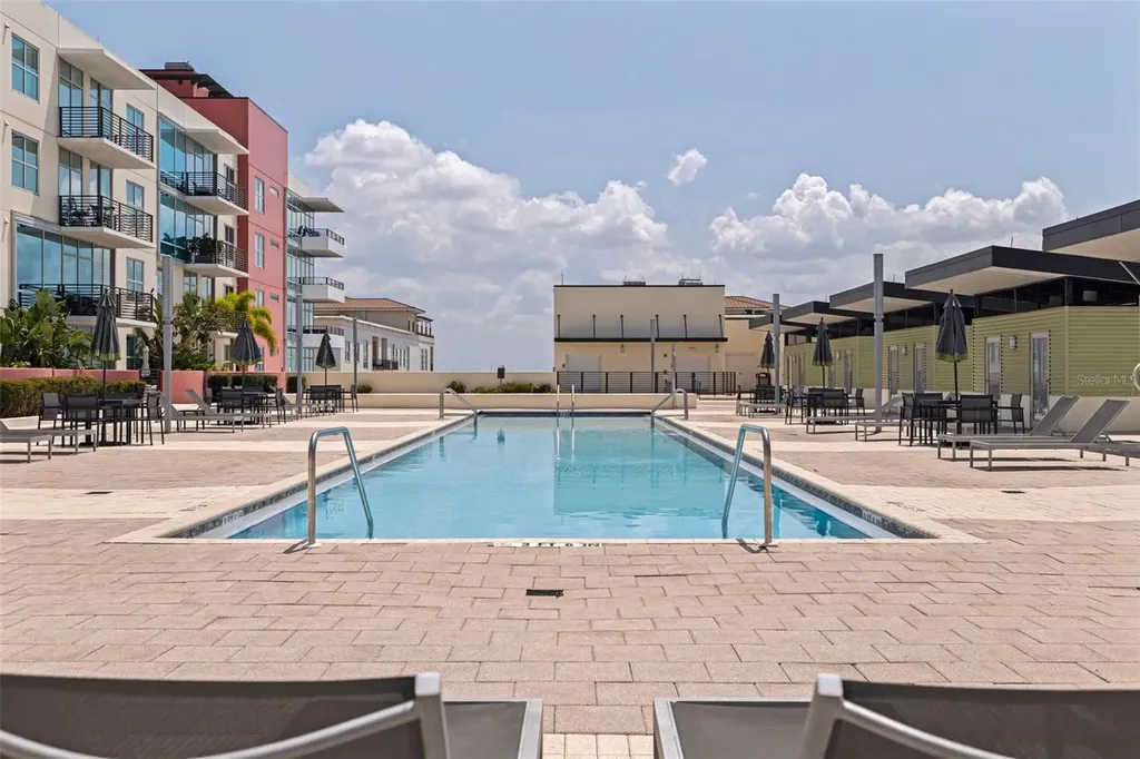 1208 E Kennedy Boulevard Tampa FL 33602