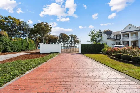 125 Whitecaps Circle Maitland FL 32751