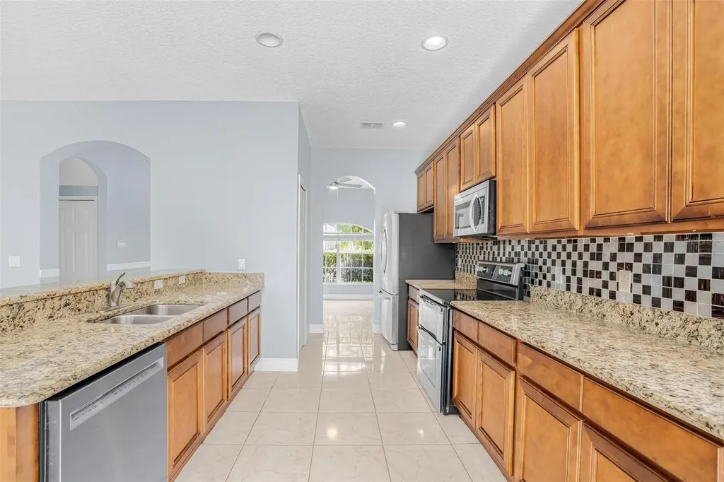 1892 Hammock Moss Drive Orlando FL 32820