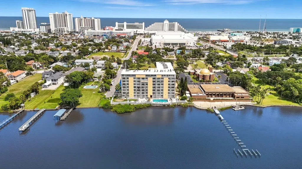 145 N Halifax Daytona Beach FL 32118