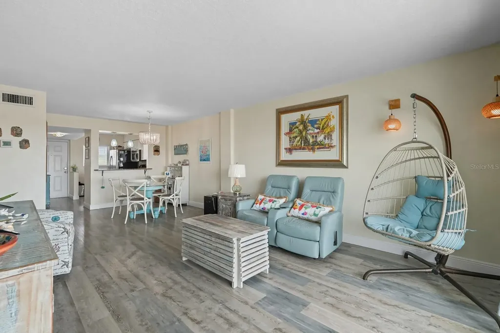 145 N Halifax Daytona Beach FL 32118