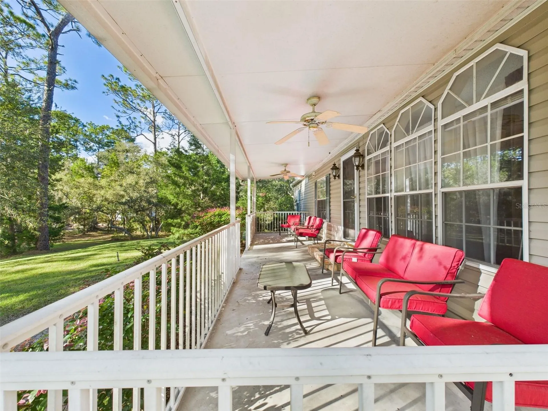 19651 SE 92nd Place Ocklawaha FL 32179