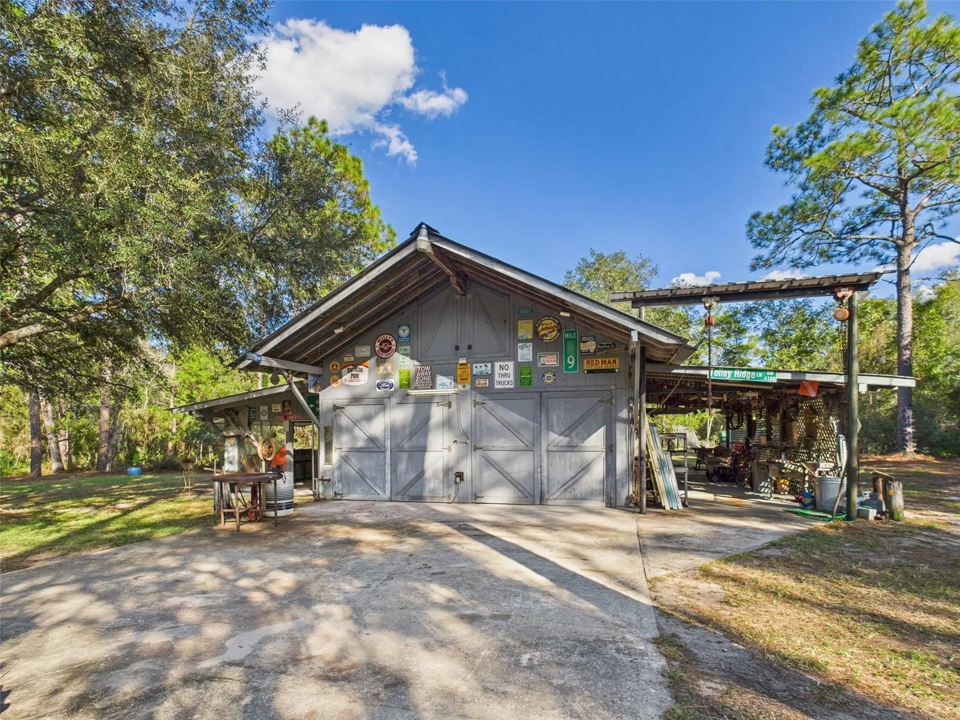 19651 SE 92nd Place Ocklawaha FL 32179