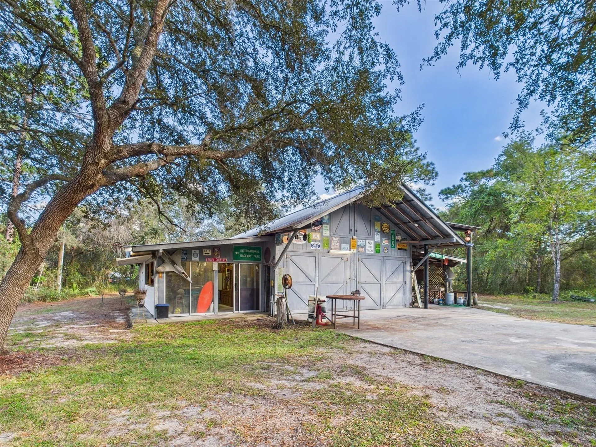 19651 SE 92nd Place Ocklawaha FL 32179