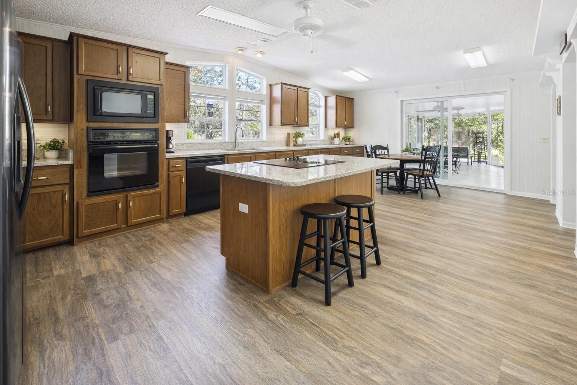 19651 SE 92nd Place Ocklawaha FL 32179