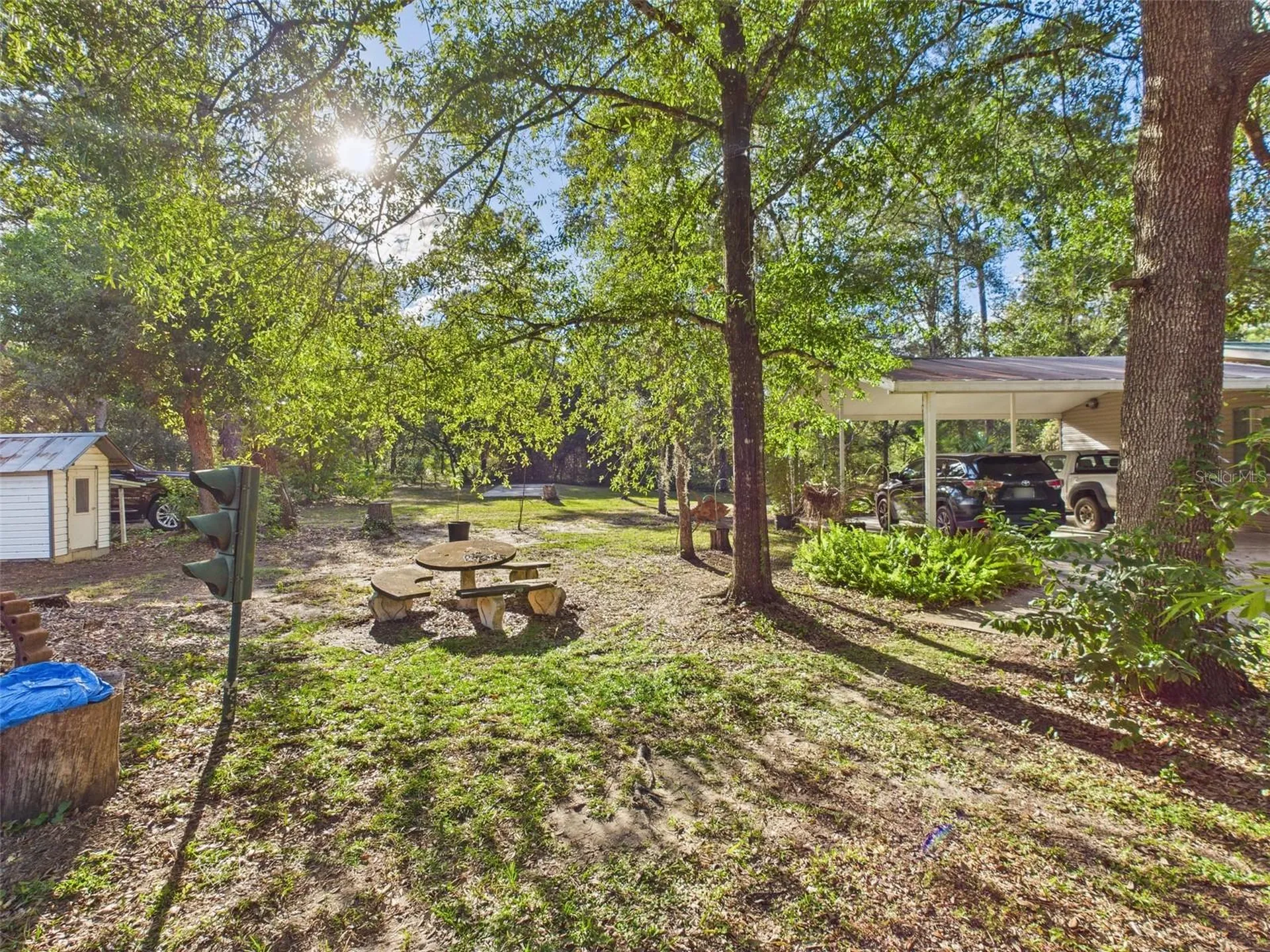 19651 SE 92nd Place Ocklawaha FL 32179