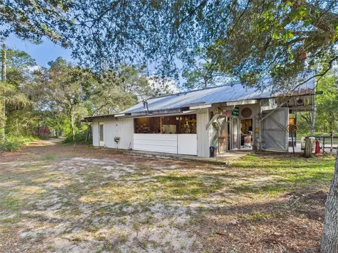 19651 SE 92nd Place Ocklawaha FL 32179