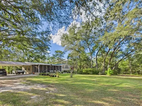 19651 SE 92nd Place Ocklawaha FL 32179
