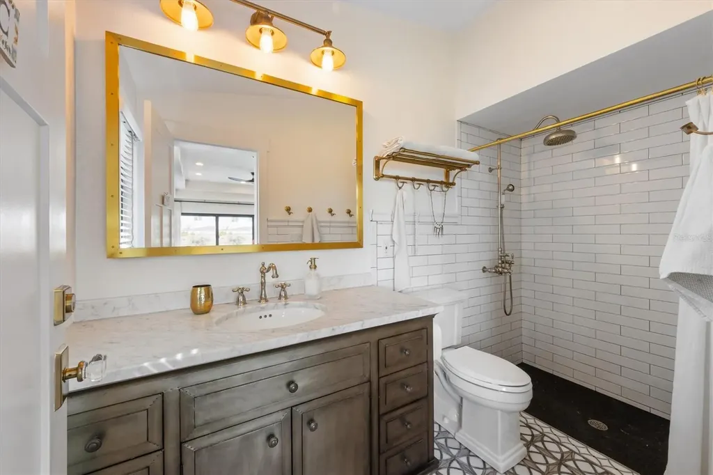 505 75th Street Holmes Beach FL 34217