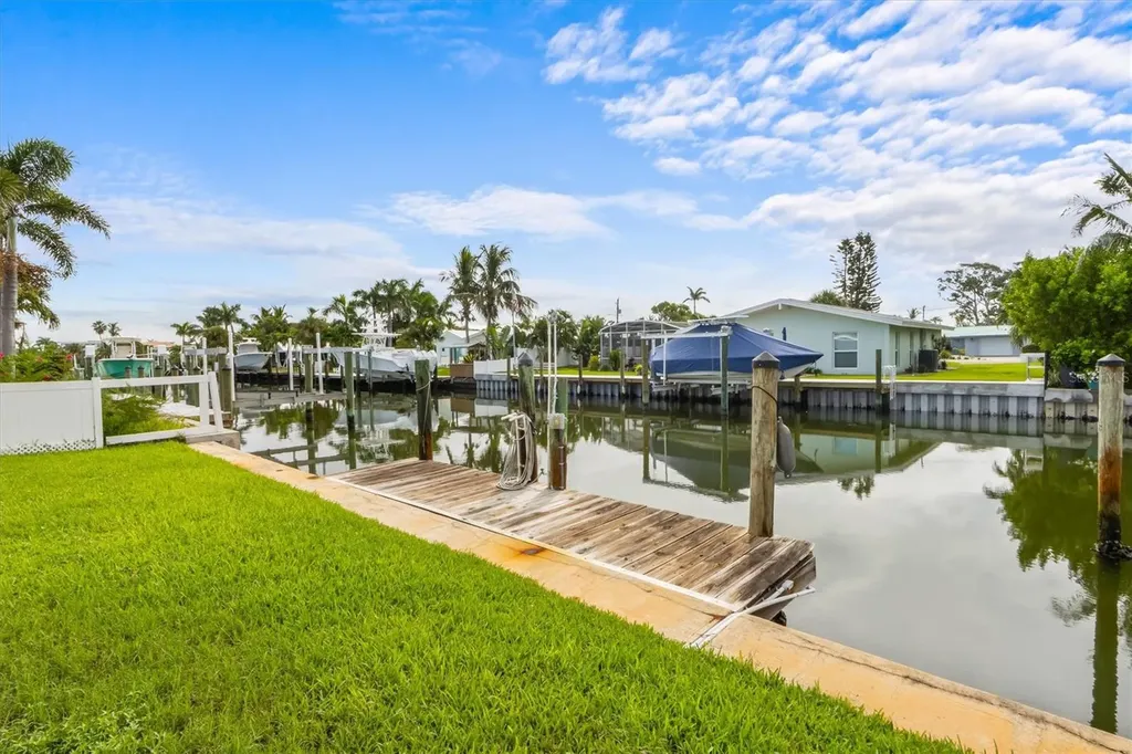 505 75th Street Holmes Beach FL 34217
