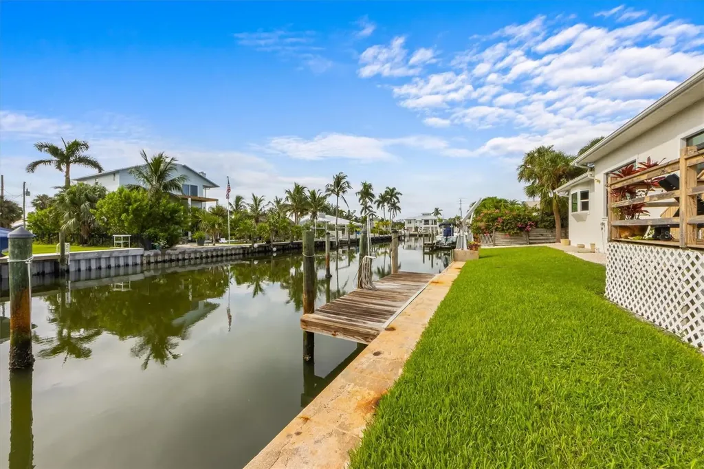 505 75th Street Holmes Beach FL 34217