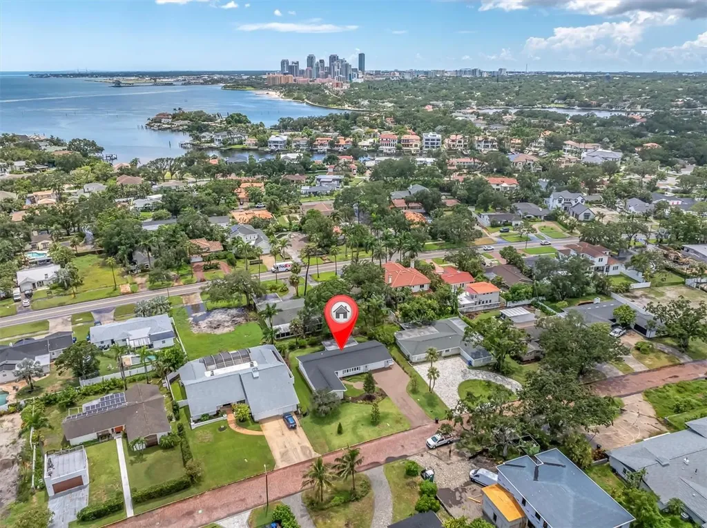 319 Rafael Boulevard NE St Petersburg FL 33704
