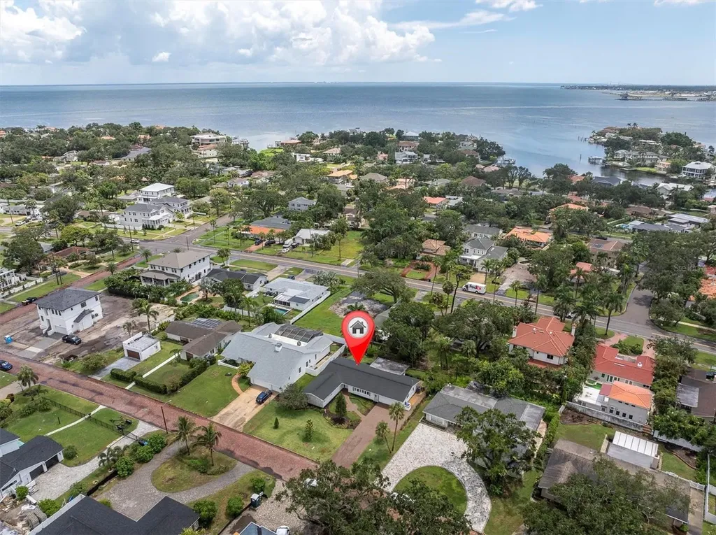 319 Rafael Boulevard NE St Petersburg FL 33704