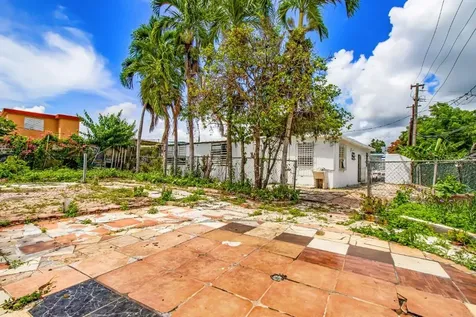 M41 Urb. Mariolga Caguas PR 00725