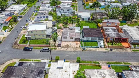 M41 Urb. Mariolga Caguas PR 00725