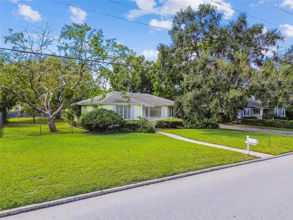 3004 W North A Street Tampa FL 33609