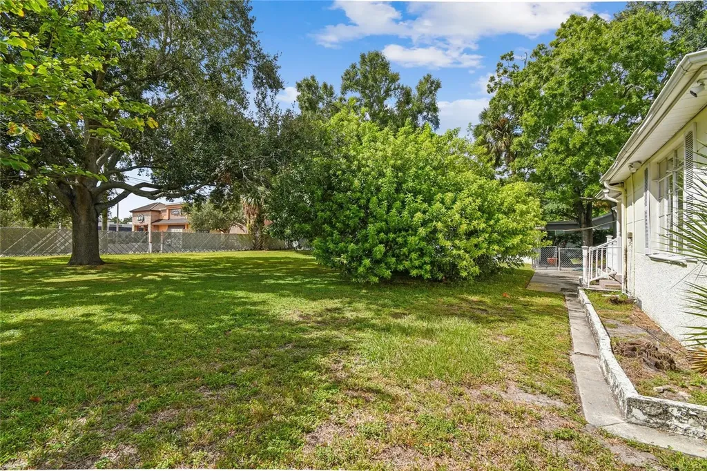 3004 W North A Street Tampa FL 33609