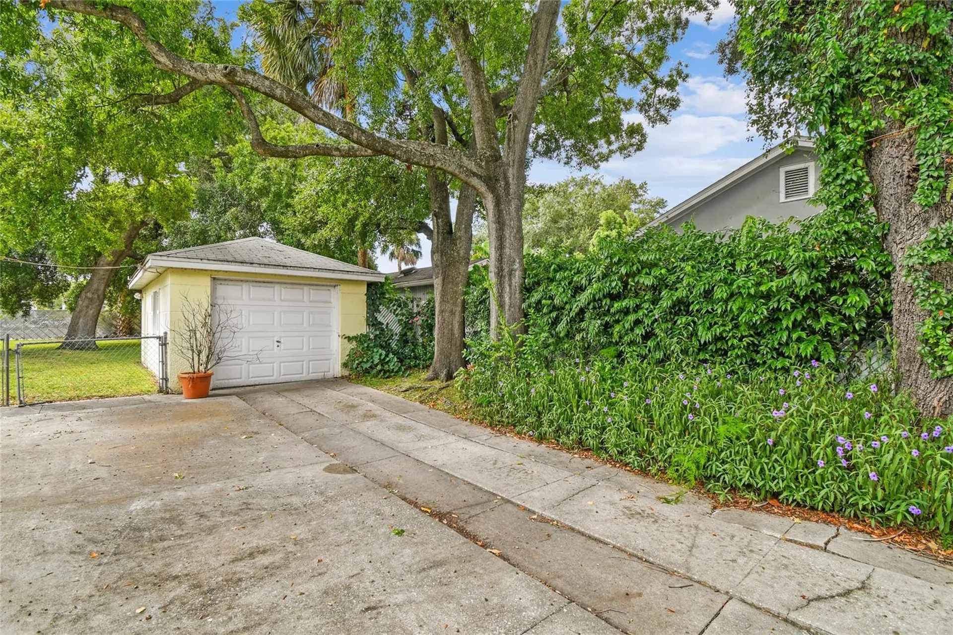 3004 W North A Street Tampa FL 33609