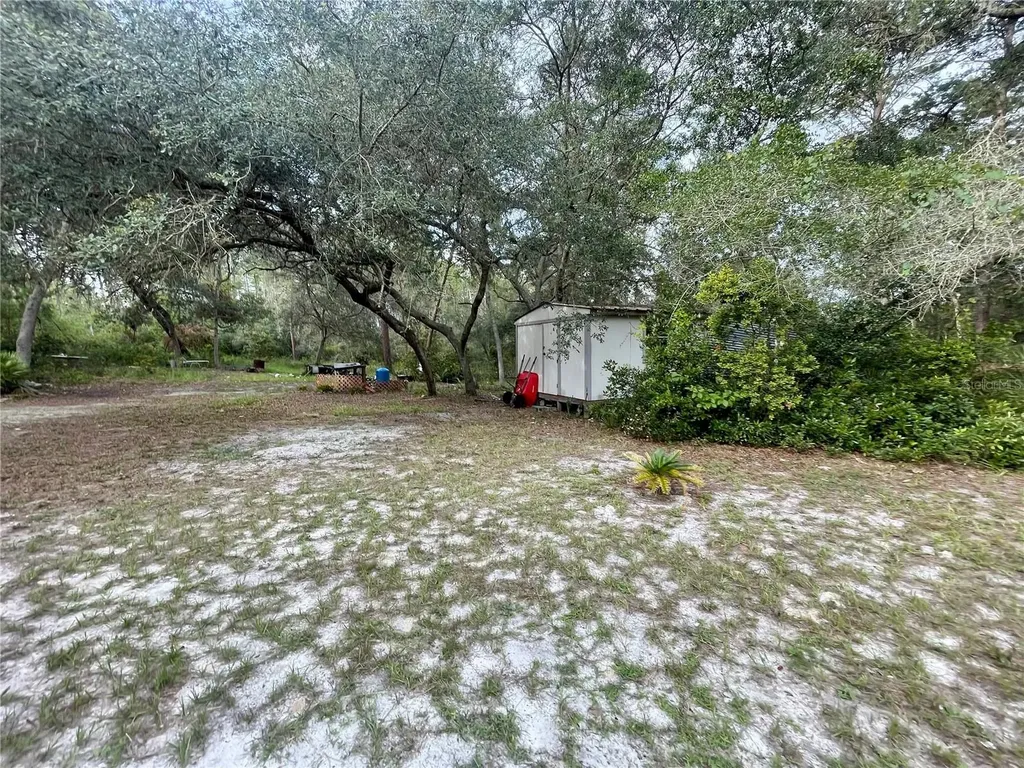 32741 Pine Road Eustis FL 32736