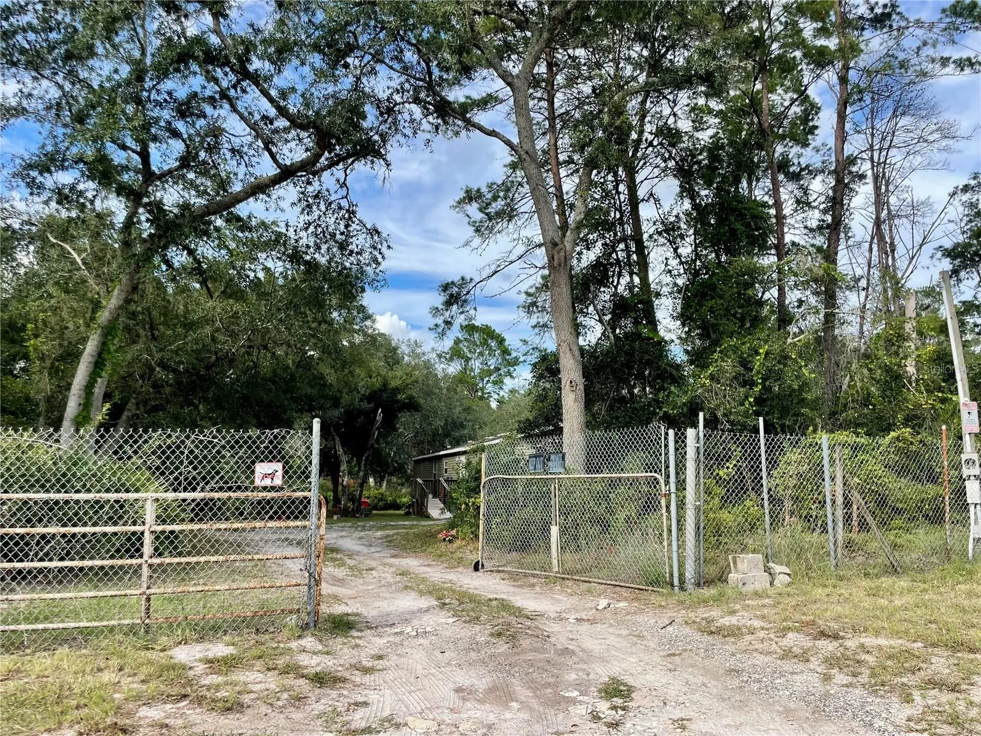 32741 Pine Road Eustis FL 32736