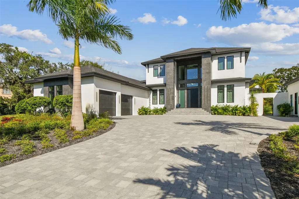 3321 Meander Lane Safety Harbor FL 34695