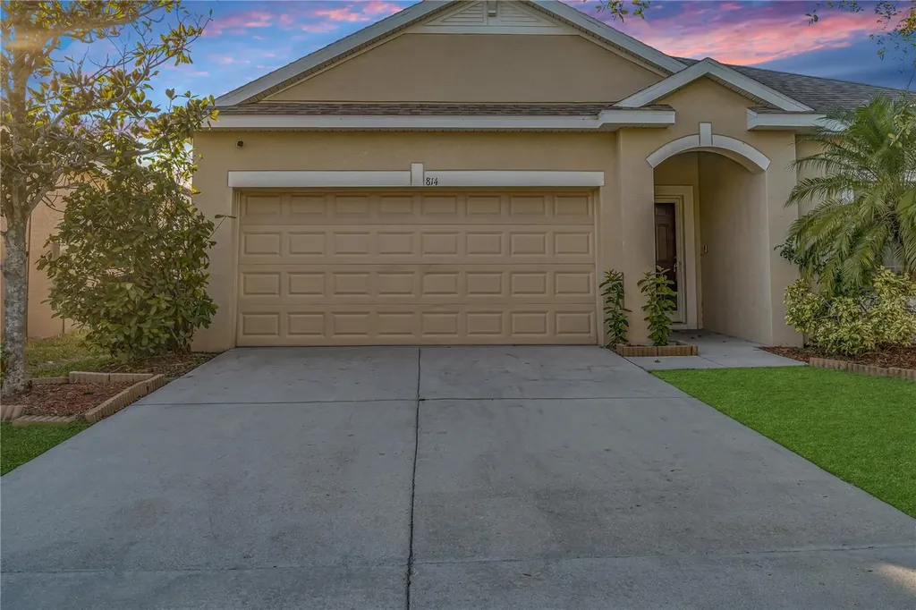 814 Fern Leaf Drive Ruskin FL 33570
