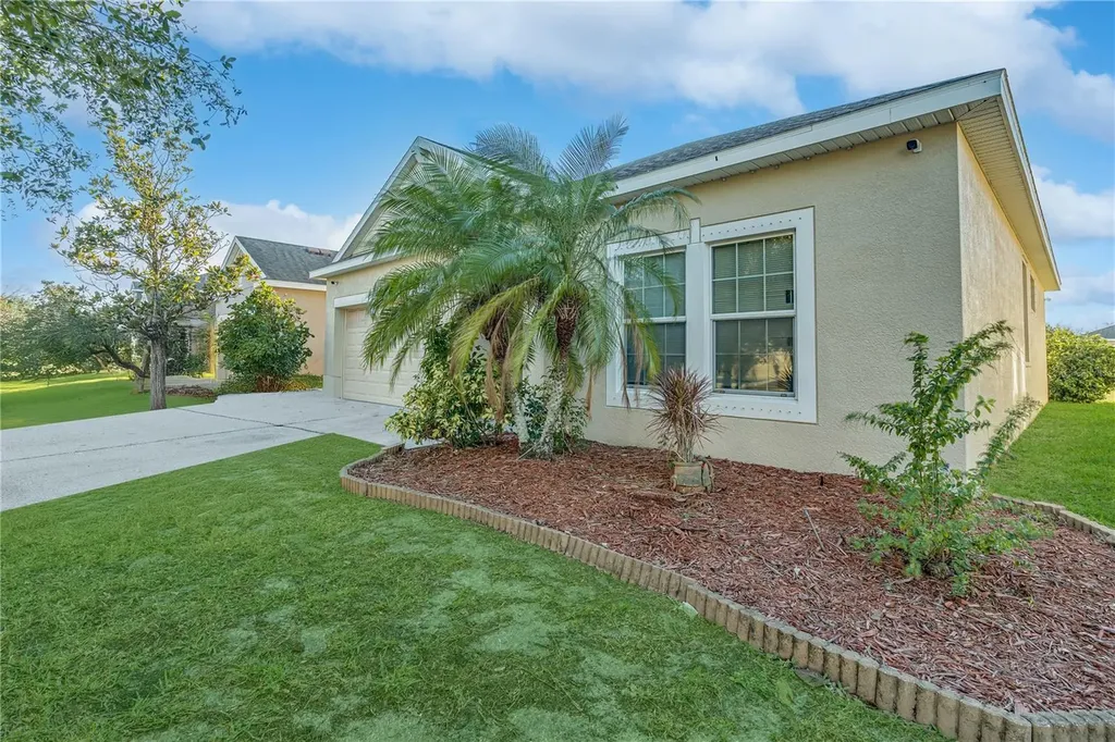 814 Fern Leaf Drive Ruskin FL 33570
