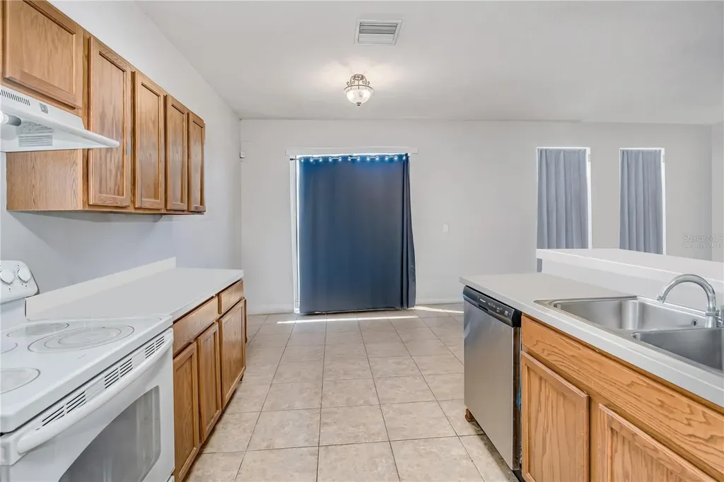 814 Fern Leaf Drive Ruskin FL 33570