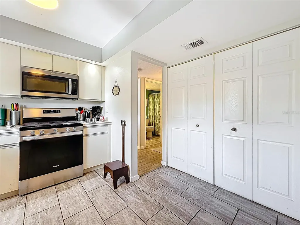 5920 80th Street N St Petersburg FL 33709