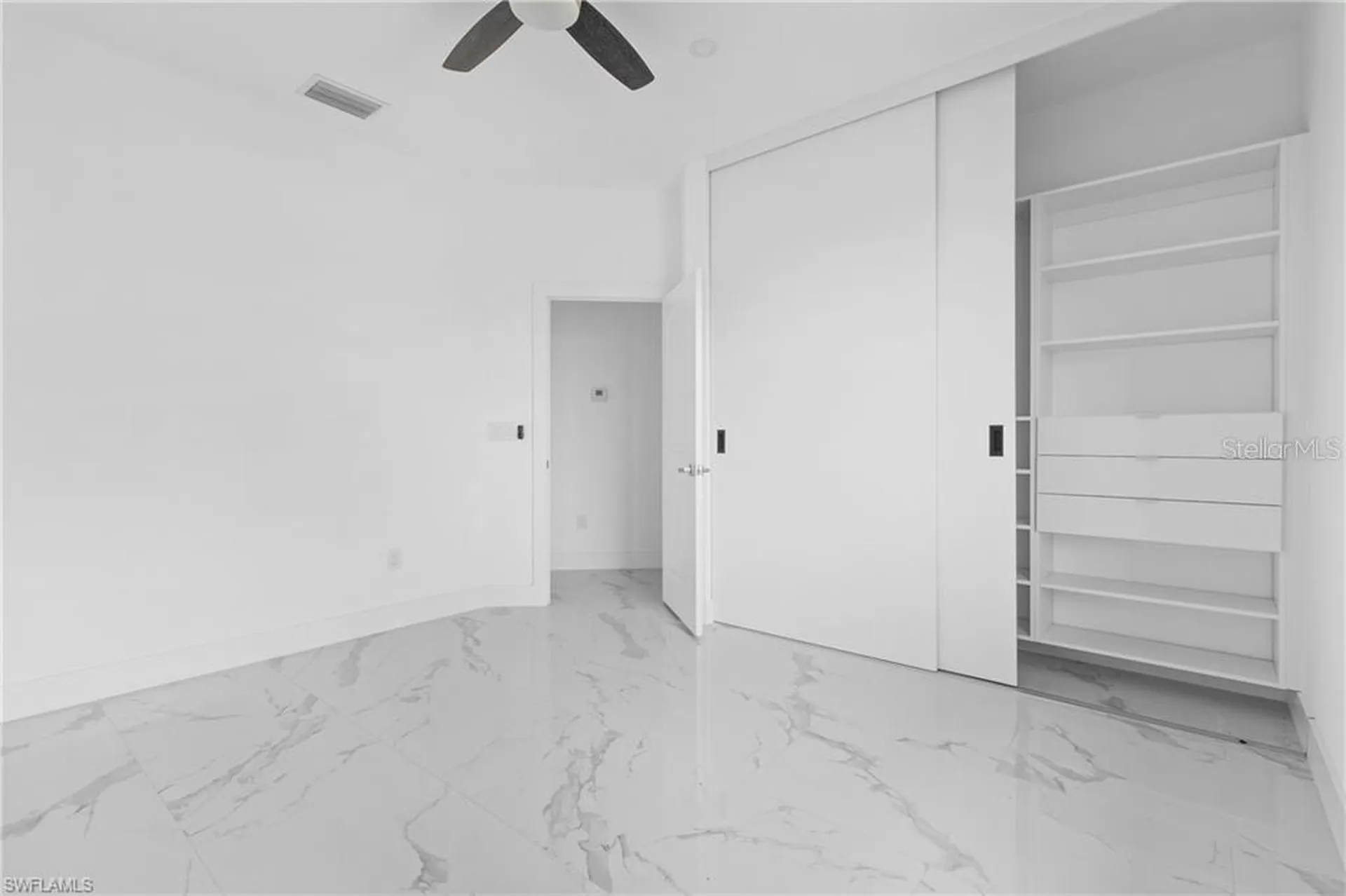 1806 NE 21st Place Cape Coral FL 33909