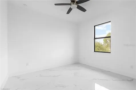 1806 NE 21st Place Cape Coral FL 33909