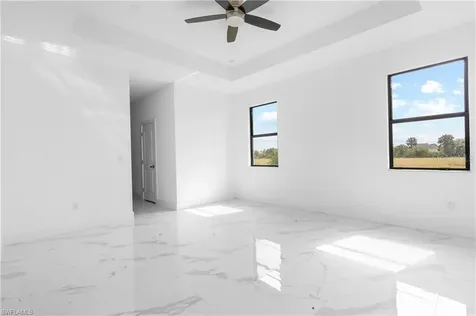 1806 NE 21st Place Cape Coral FL 33909