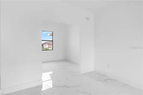 1806 NE 21st Place Cape Coral FL 33909