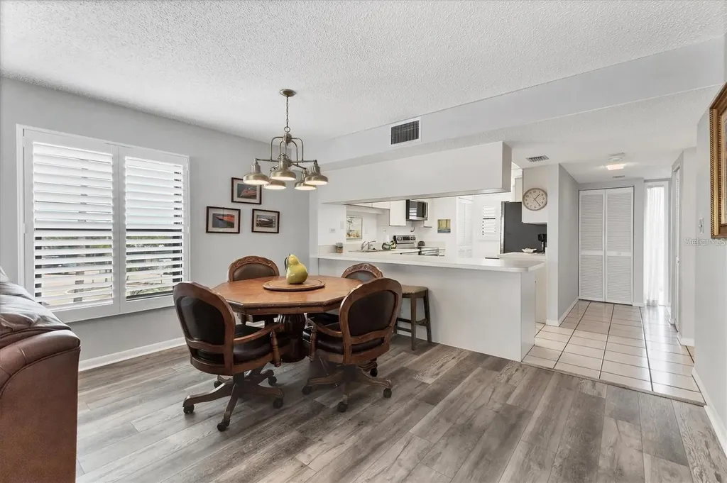 6480 Midnight Pass Road Sarasota FL 34242