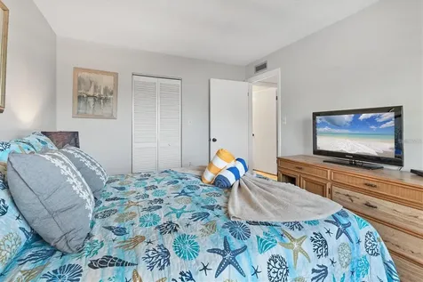 6480 Midnight Pass Road Sarasota FL 34242