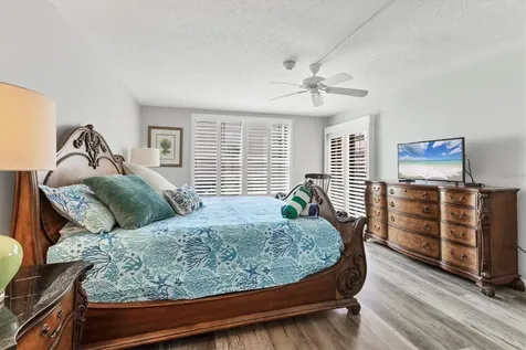 6480 Midnight Pass Road Sarasota FL 34242