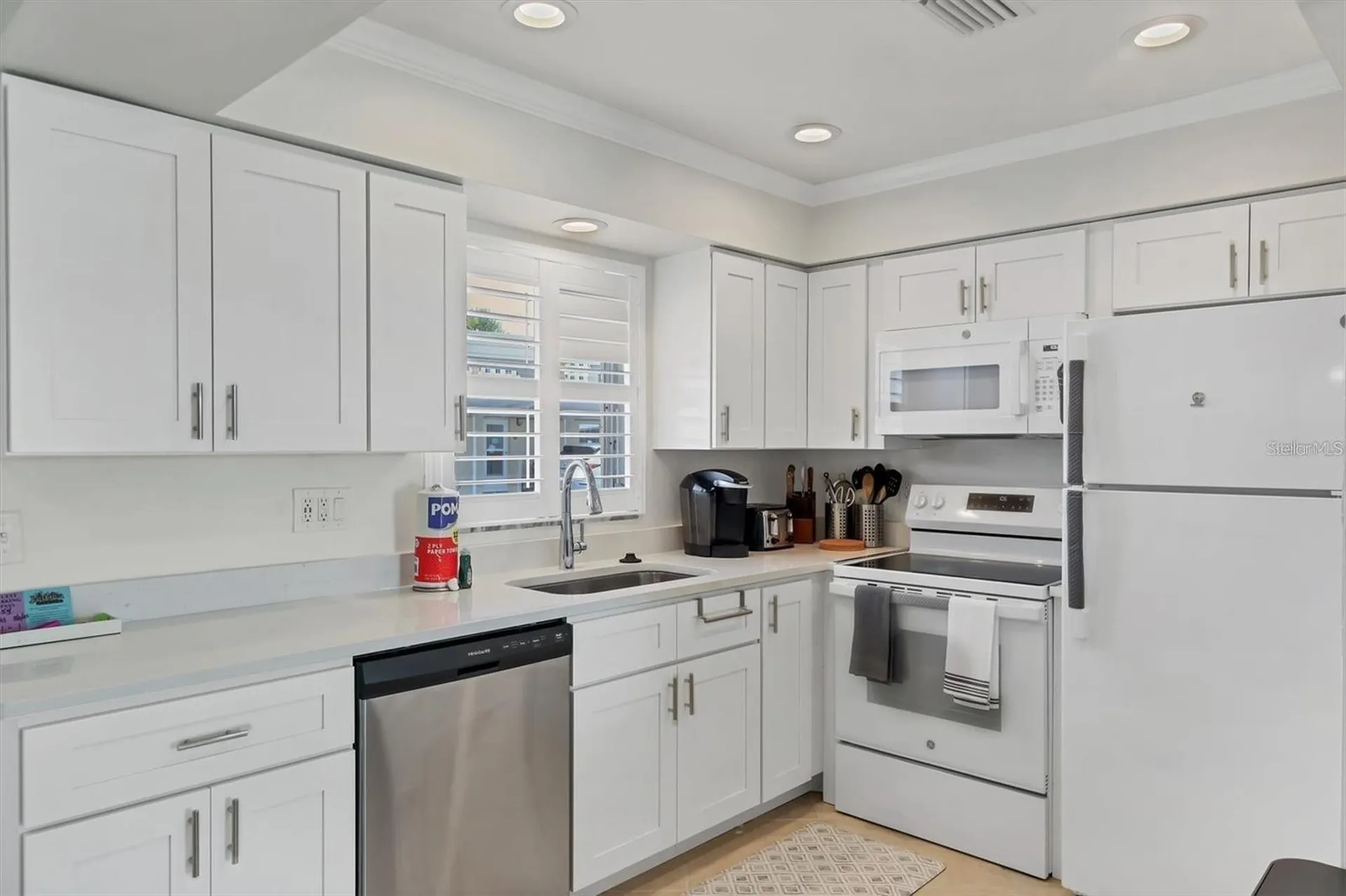 5830 Midnight Pass Road Sarasota FL 34242