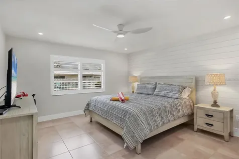 5830 Midnight Pass Road Sarasota FL 34242