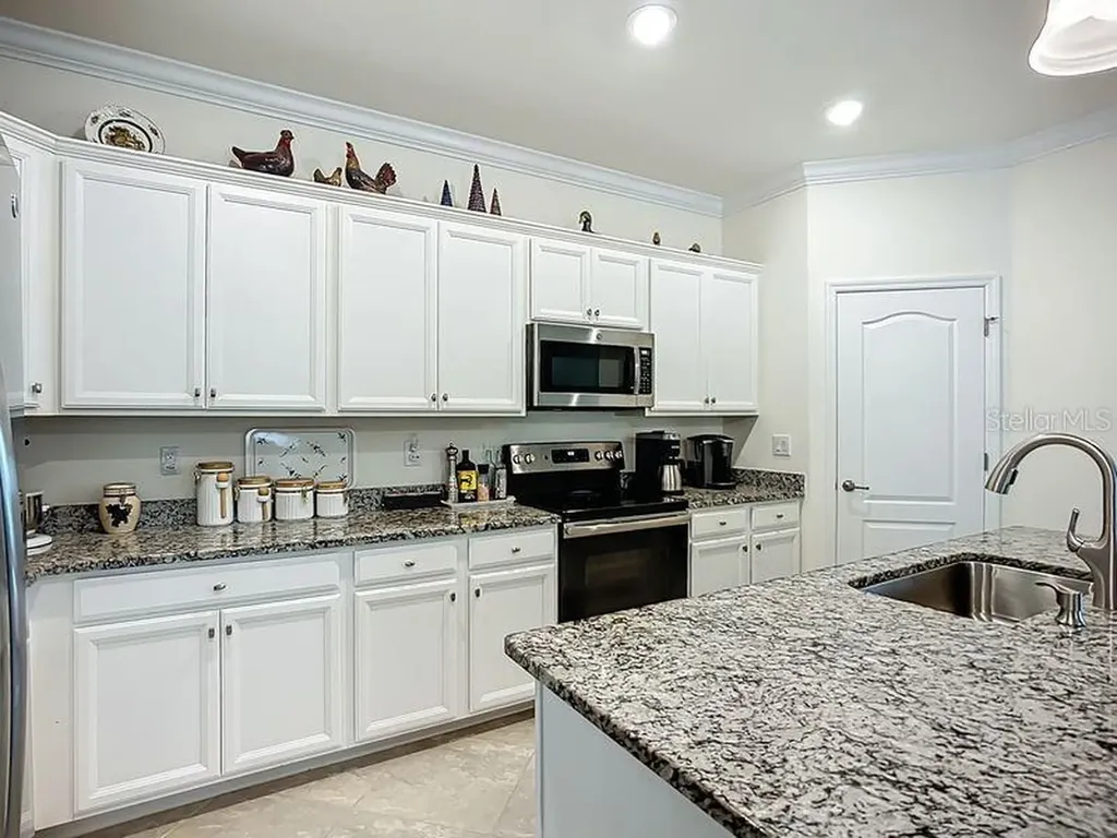 9824 Hilltop Drive Venice FL 34292