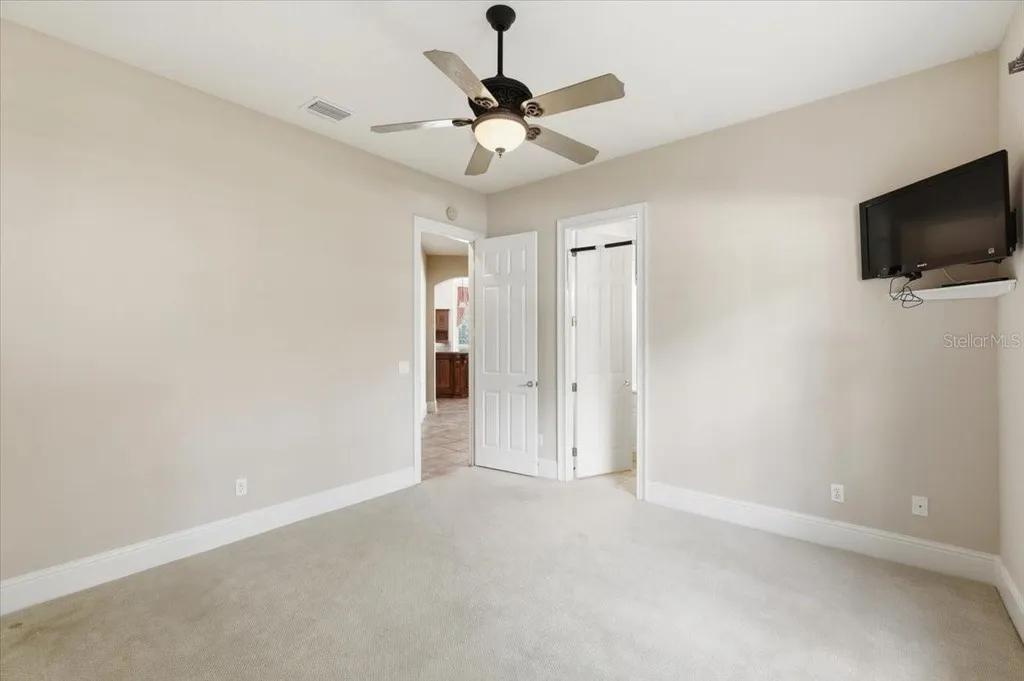 6102 S Hampshire Court Windermere FL 34786