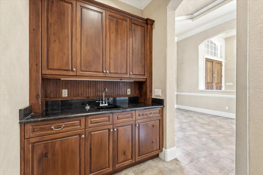 6102 S Hampshire Court Windermere FL 34786