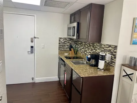 6165 Carrier Drive Orlando FL 32819