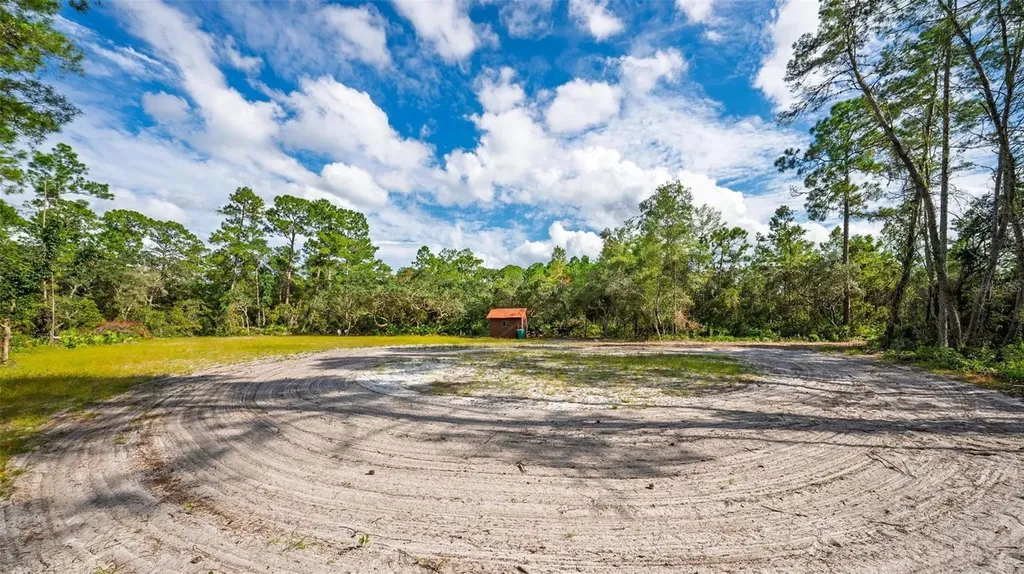 52215 State Road 19 Altoona FL 32702