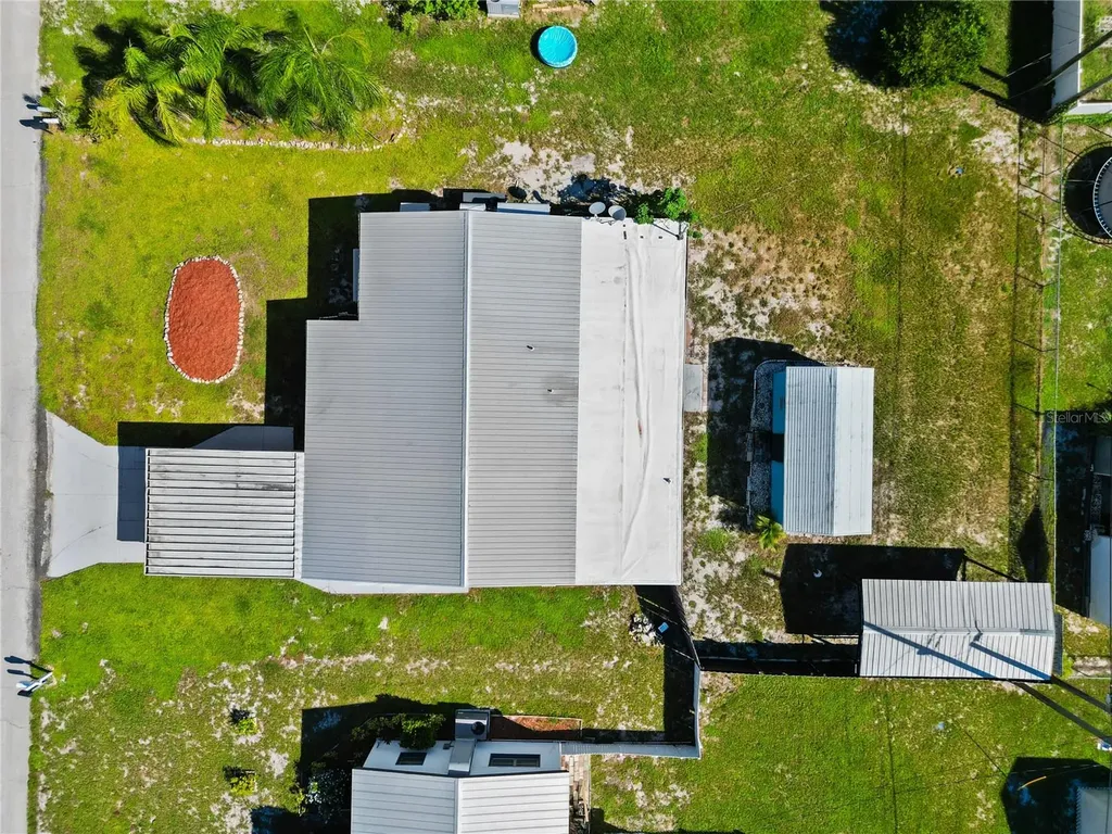 319 Thomas Avenue Frostproof FL 33843